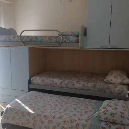 Lägenhet A Casa Di Nonna Luciana - Trilocale Con Giardino